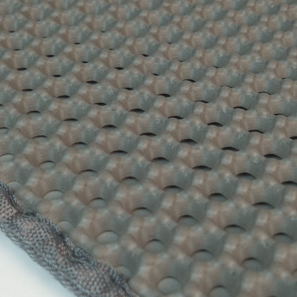 Honeycomb fanger det hele. Gulvet takker dig.